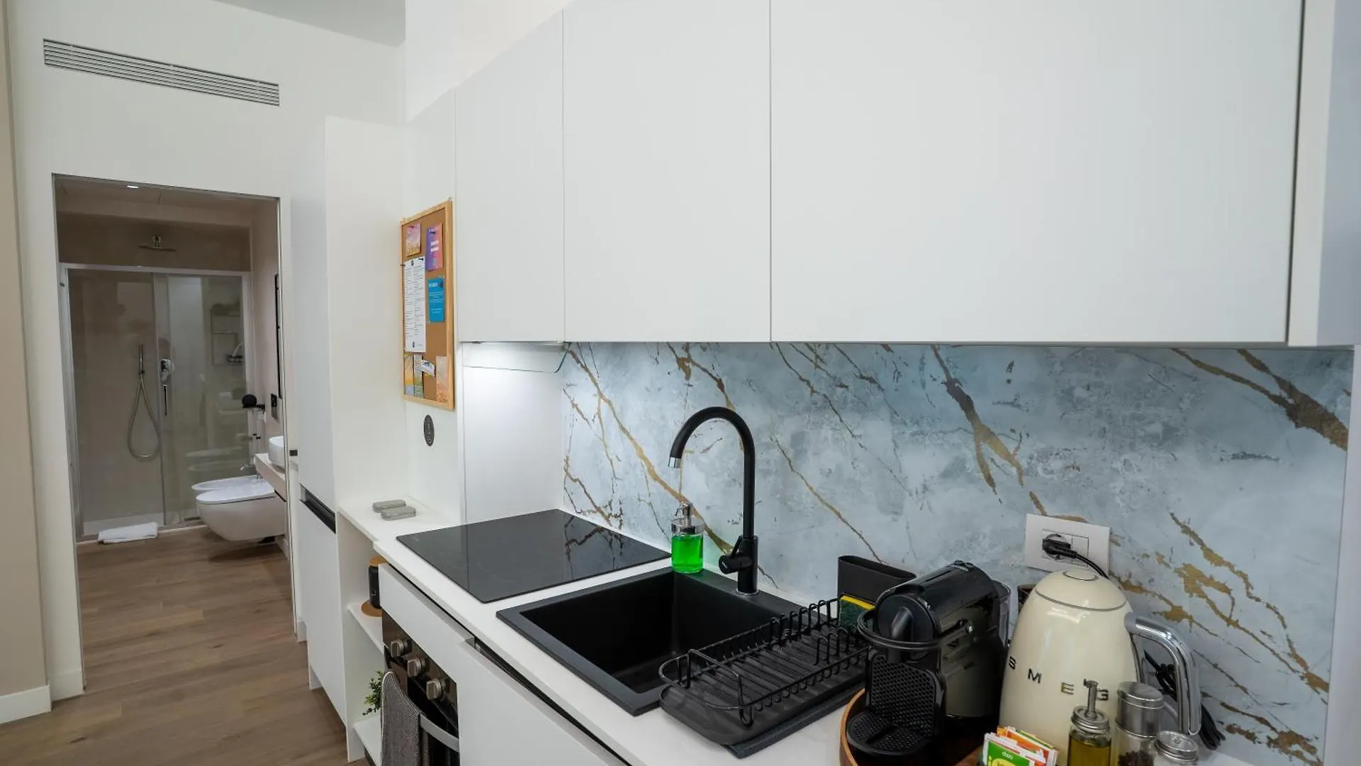 Bilocale Moderno Con Parcheggio E Self Check-In Fiera Milano & Citylife Apartmán